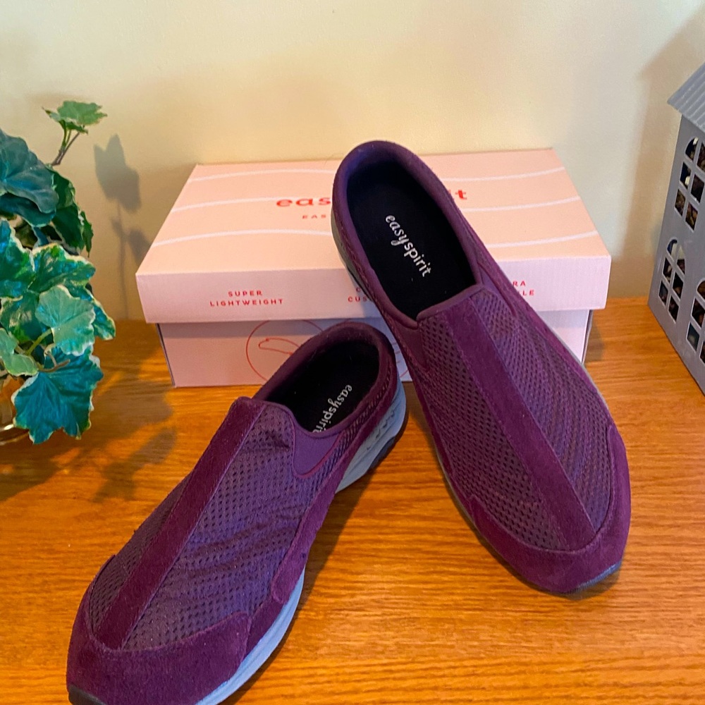 New Easy Spirit Traveltime size 12